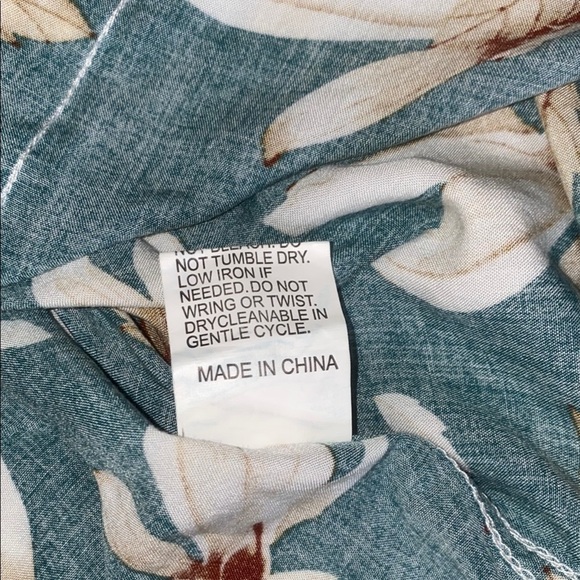 SHEIN Green and White Casual Button Down Shirt with Tropical Print - Picture 5 of 7